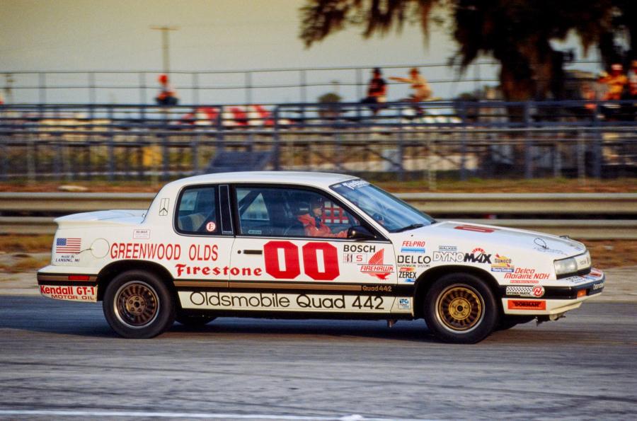 Oldsmobile Cutlass Calais Quad 442 Coupe Race Car '1990